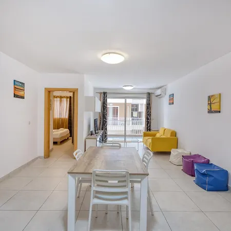 Apartament Modern 2 Bedroom With Balcony, St. Paul's Bay